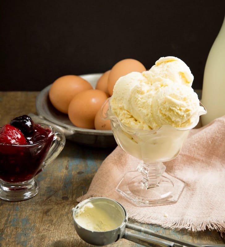 Keto Vanilla Crunch Ice Cream Image